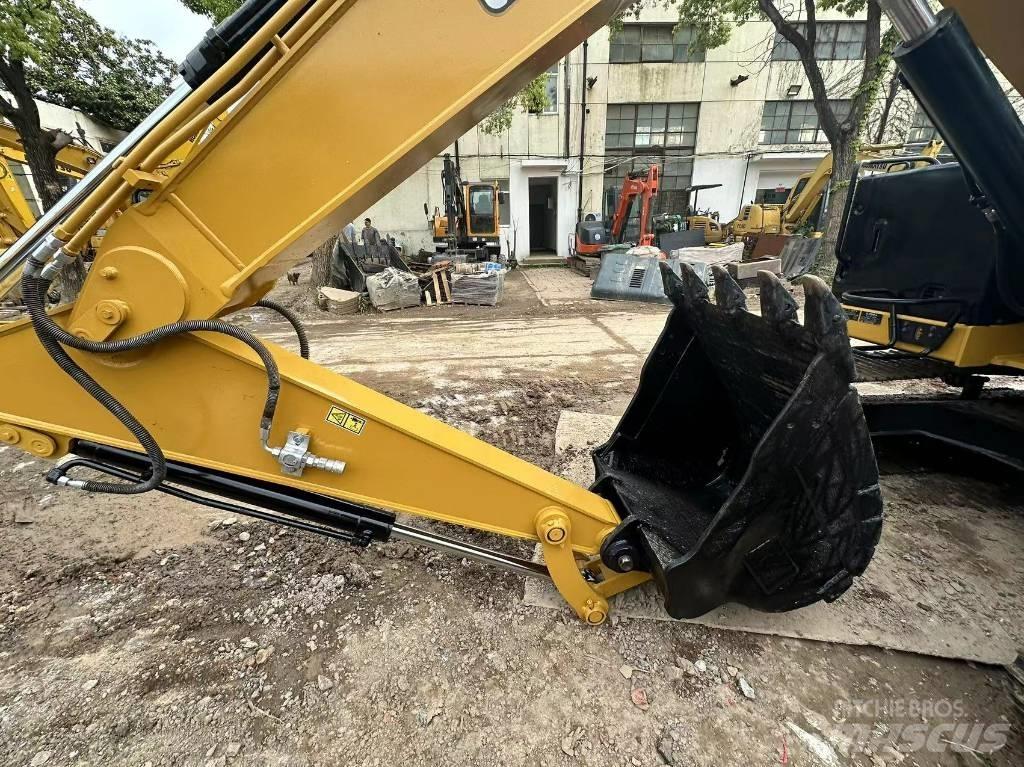 CAT 307 Малые экскаваторы 7т-12т