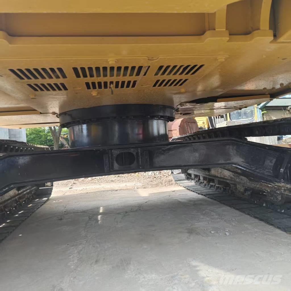 CAT 310 Гусеничные экскаваторы