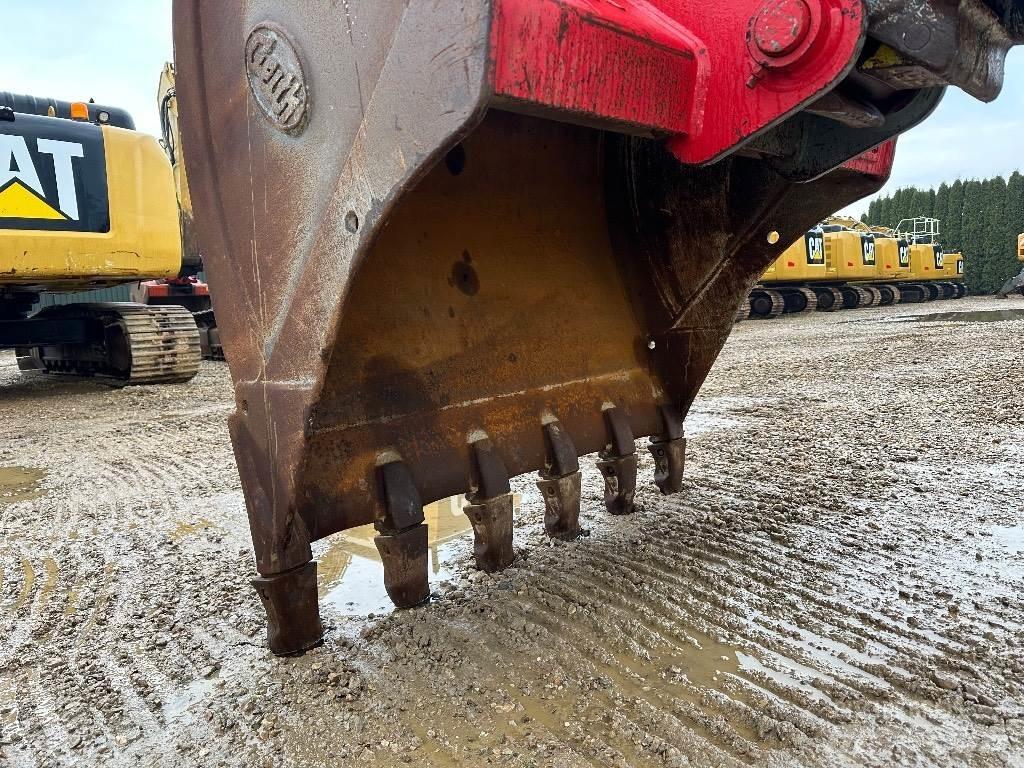 Volvo EC 220 EL Гусеничные экскаваторы