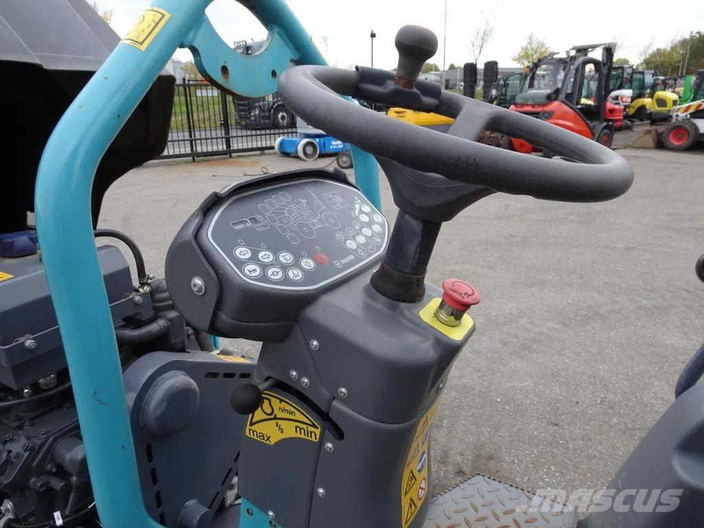 Hamm HD12VV Катки тротуарные