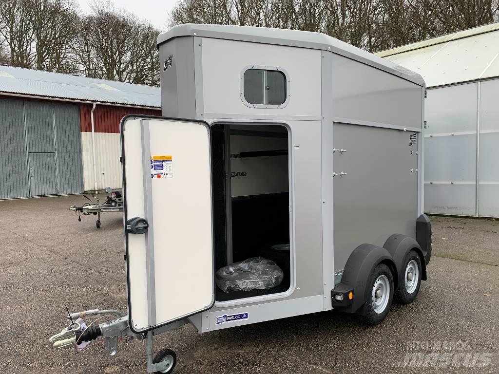 Ifor Williams HB403 Трейлеры для транспортировки животных