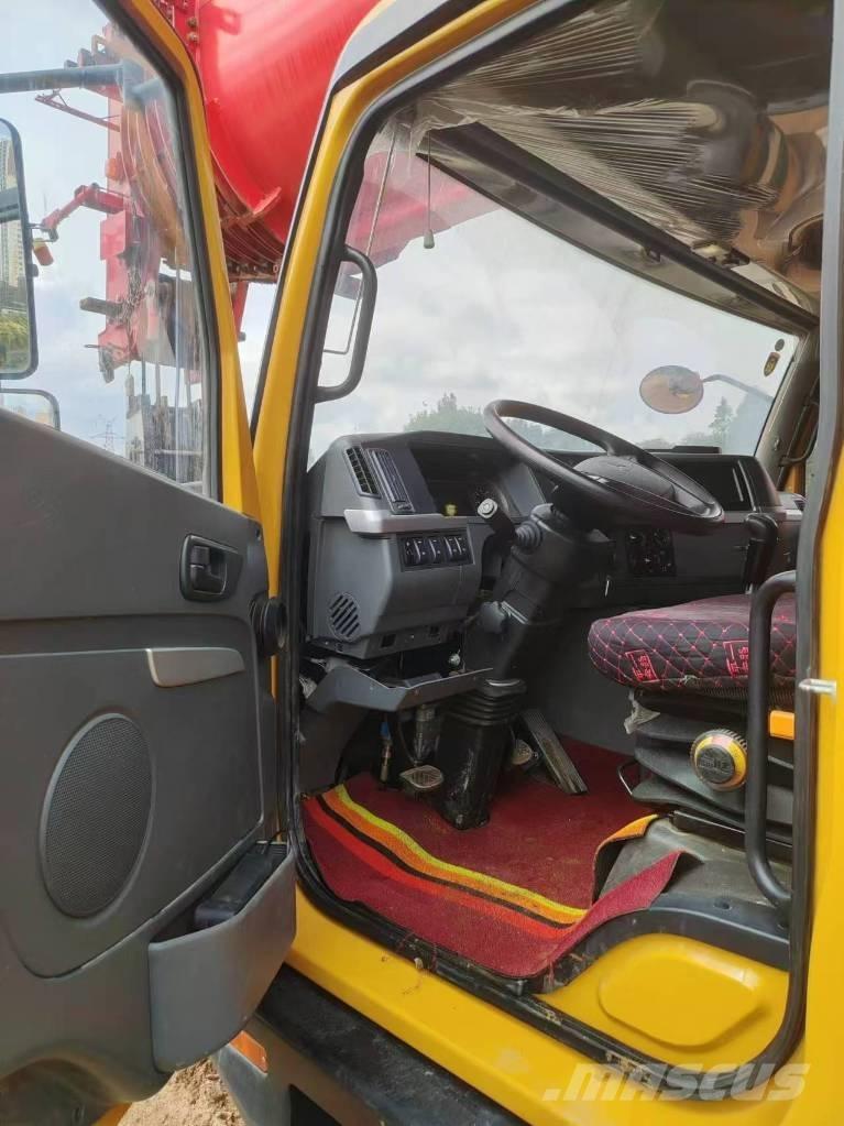 Sany STC1300C8 Автокраны