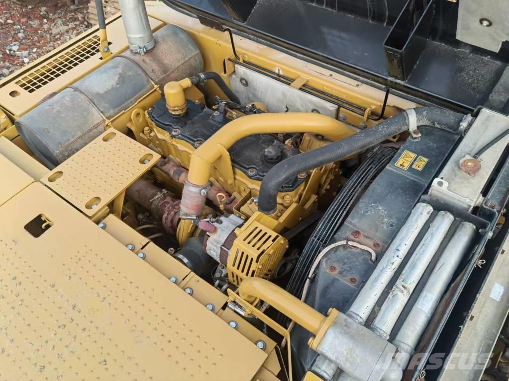 CAT 325 D2 Гусеничные экскаваторы