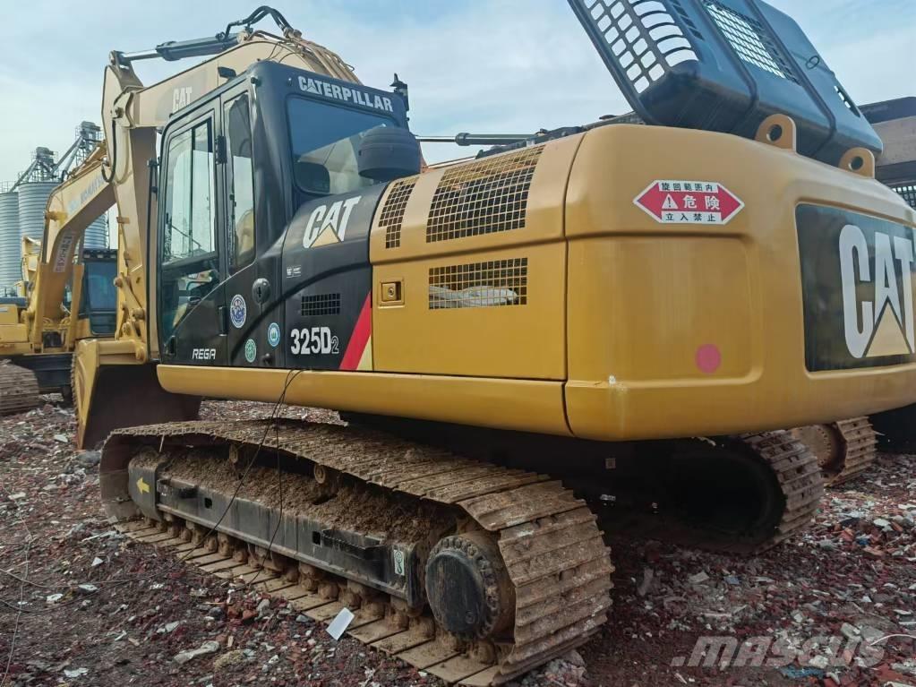 CAT 325 D2 Гусеничные экскаваторы