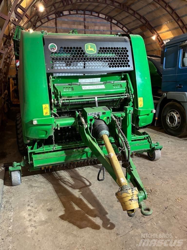 John Deere 960 Рулонные пресс-подборщики