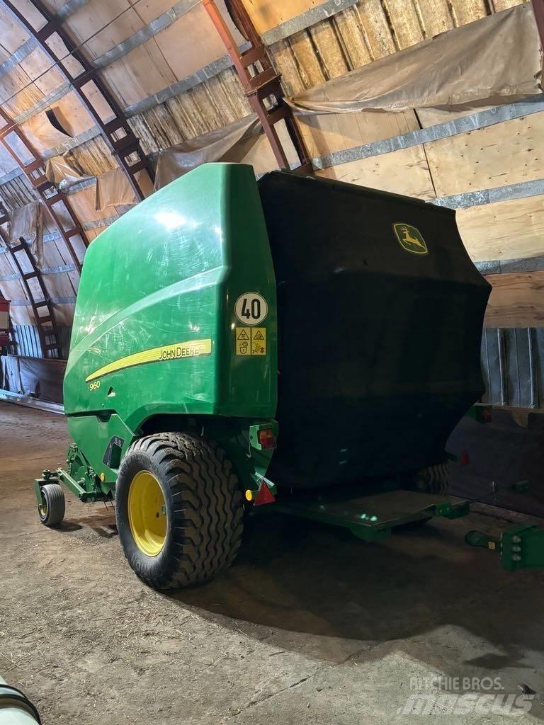 John Deere 960 Рулонные пресс-подборщики