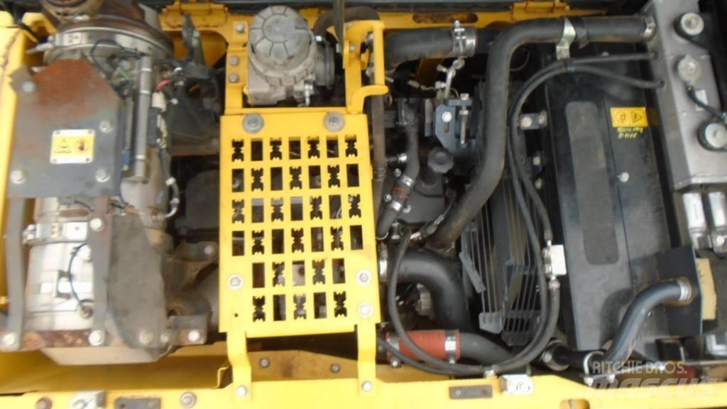Komatsu 210 LC 10 Гусеничные экскаваторы