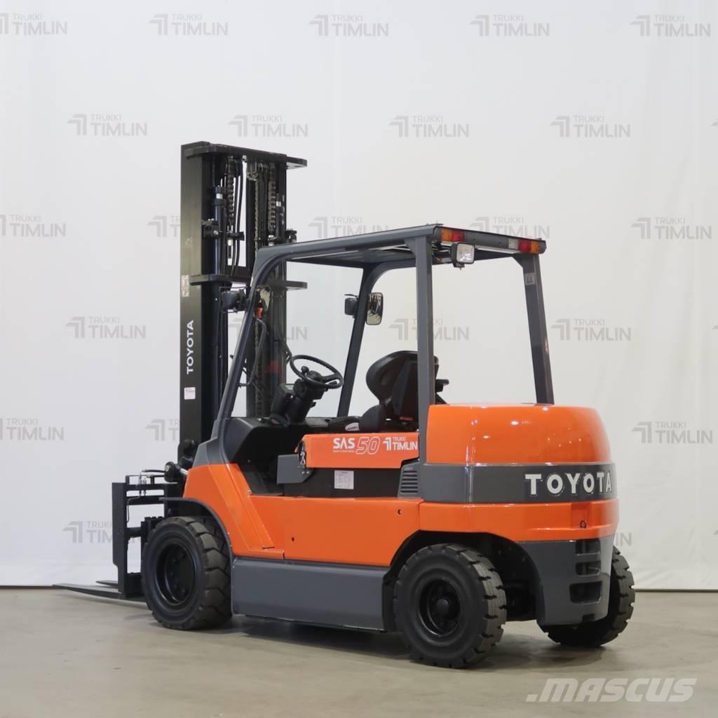 Toyota 7FBMF50 Электропогрузчики