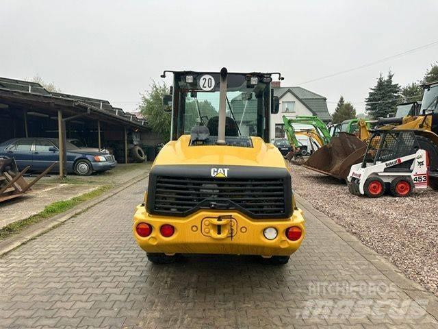 CAT  906M Фронтальные погрузчики