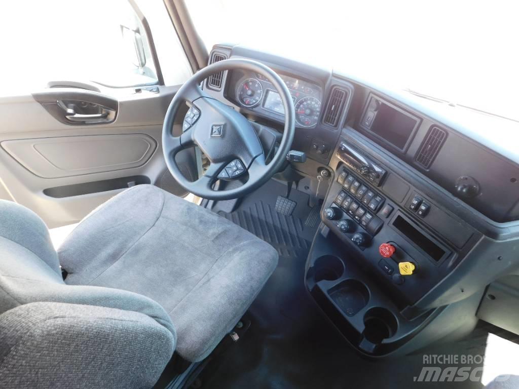 International LT 625 Седельные тягачи