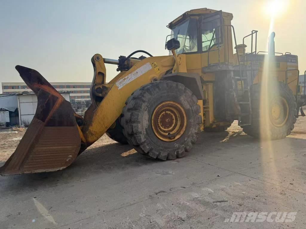 Komatsu WA 600-3 Фронтальные погрузчики