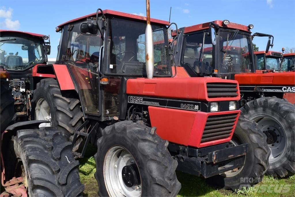 Case IH 844 XL Трактора