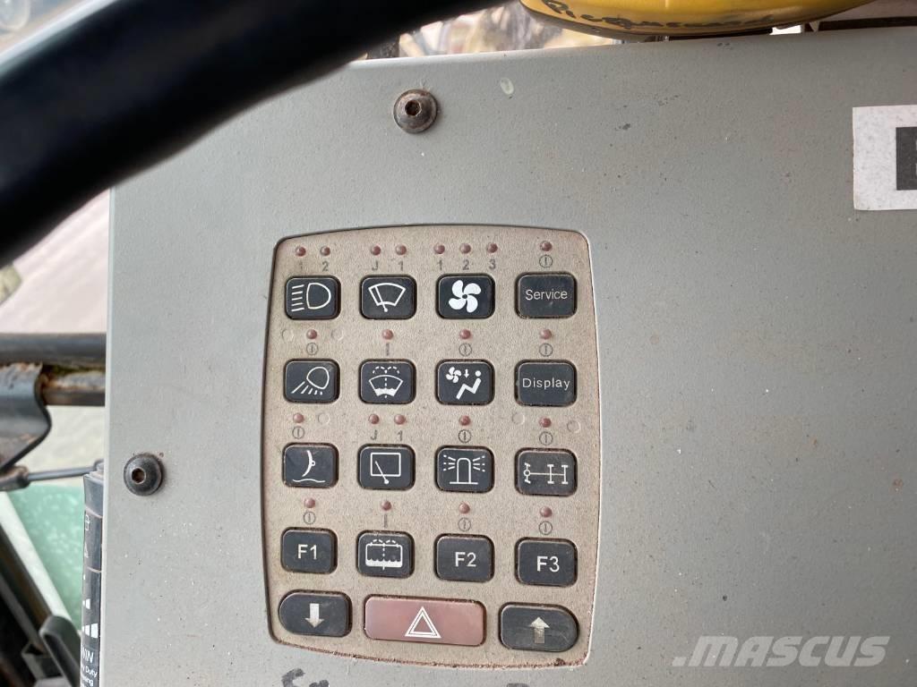 New Holland F 156.6 Грейдеры