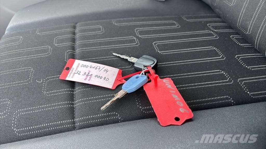 Unimog U423 Шасси с кабиной