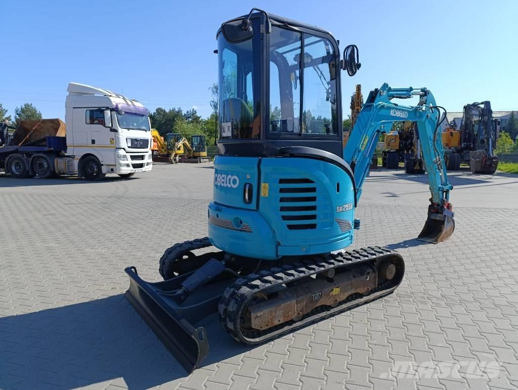 Kobelco SK25SR-6 Мини-экскаваторы