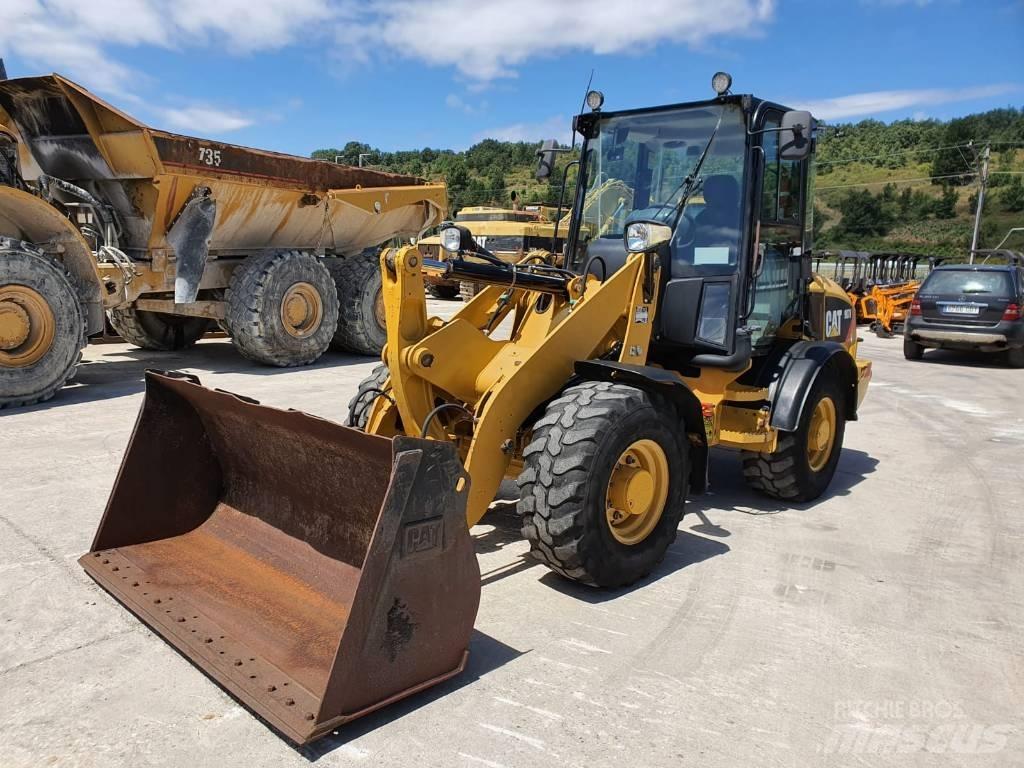 CAT 907 H Фронтальные погрузчики