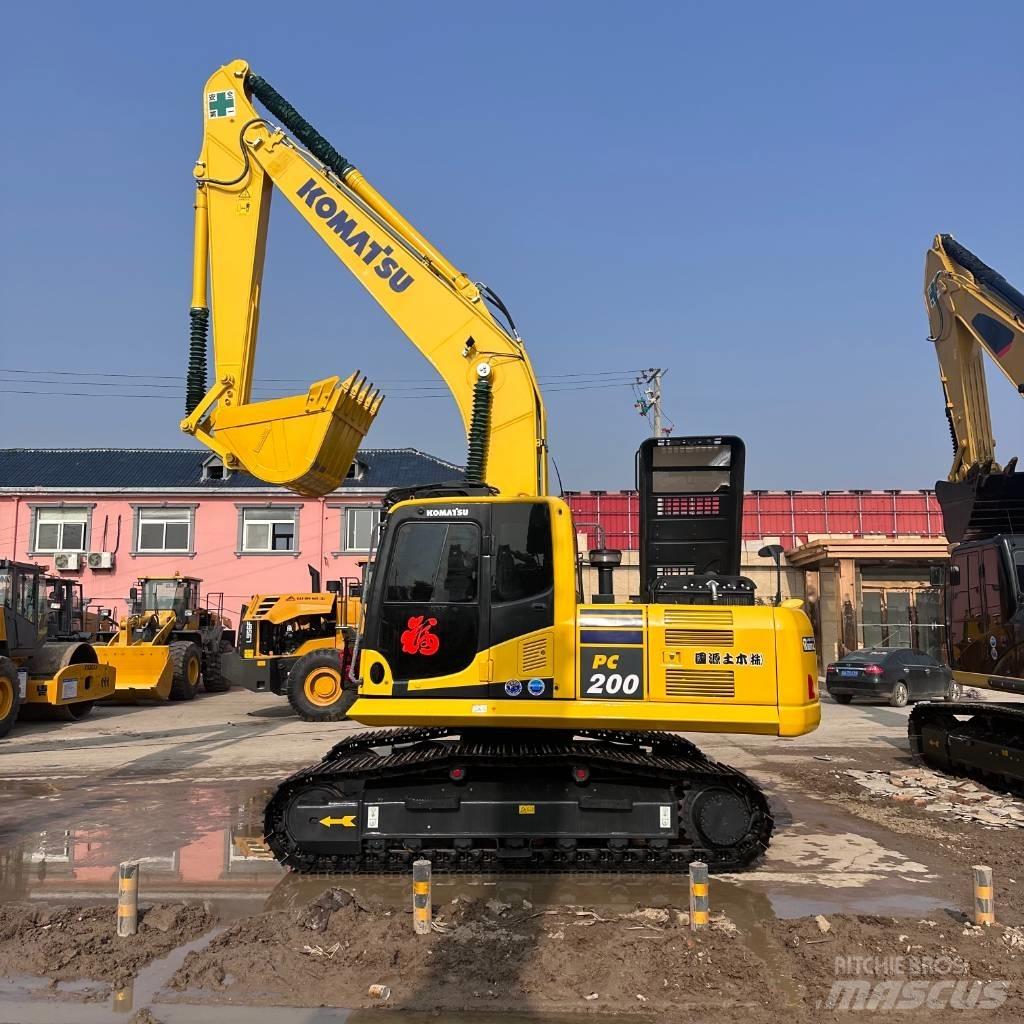 Komatsu PC 200-8 Гусеничные экскаваторы
