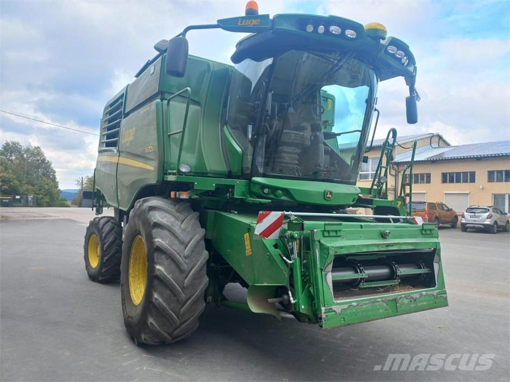 John Deere T670 HM Зерноуборочные комбайны