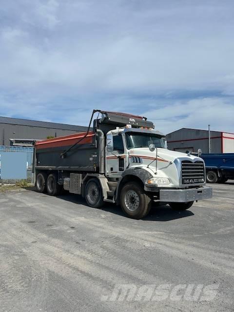 Mack GU813 Грузовики-Самосвалы