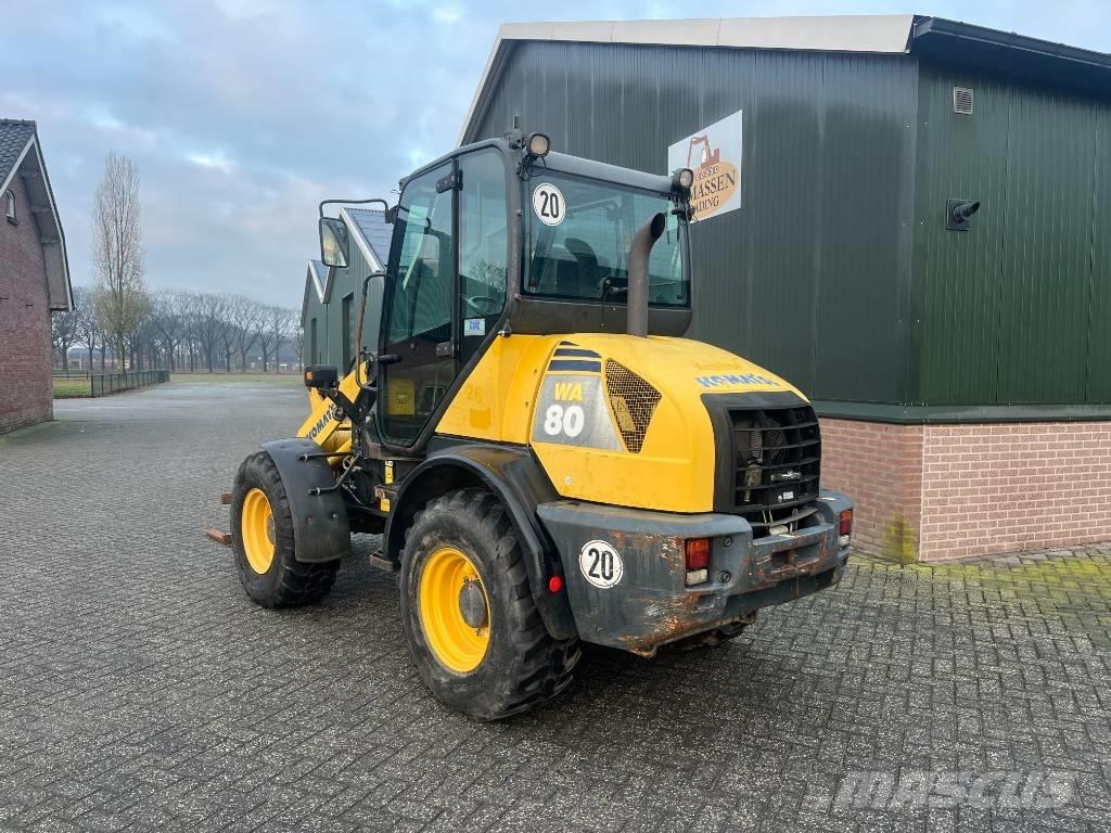 Komatsu WA 80-5 Фронтальные погрузчики