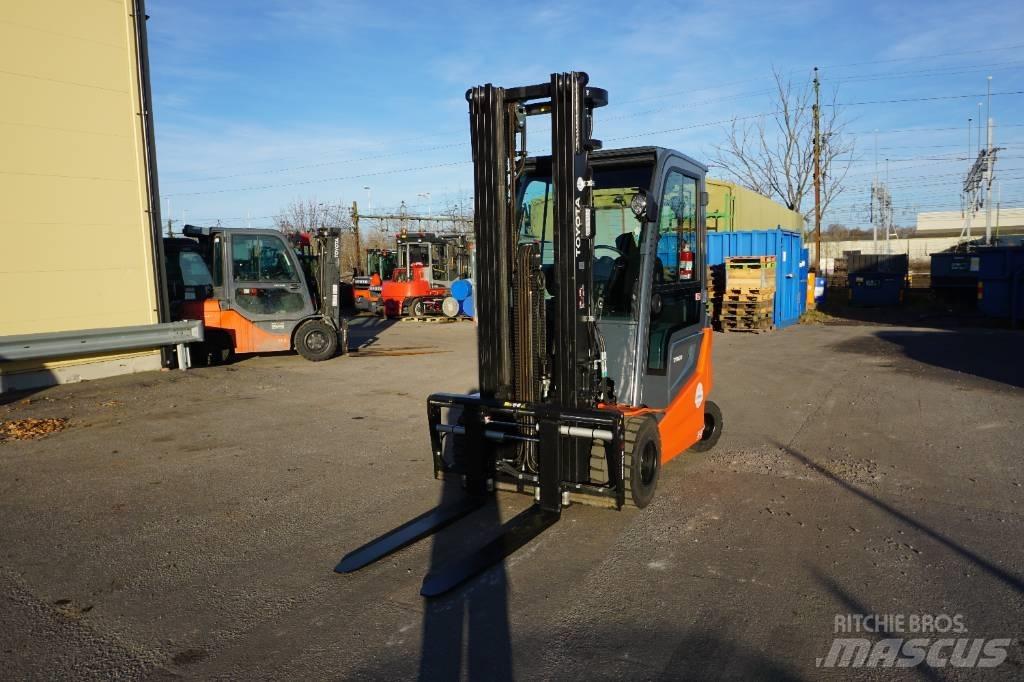 Toyota 9FBM35T Электропогрузчики