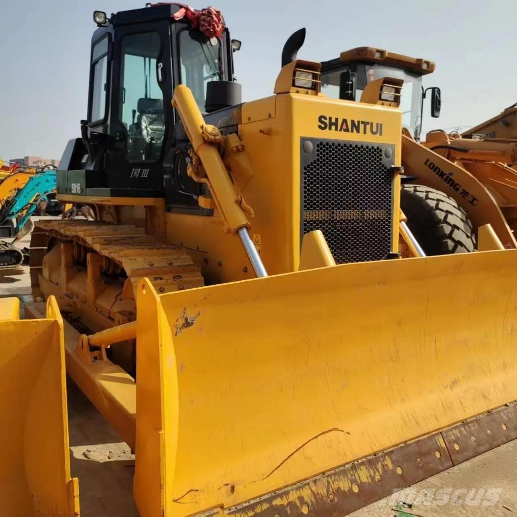 Shantui SD 16 Гусеничные бульдозеры