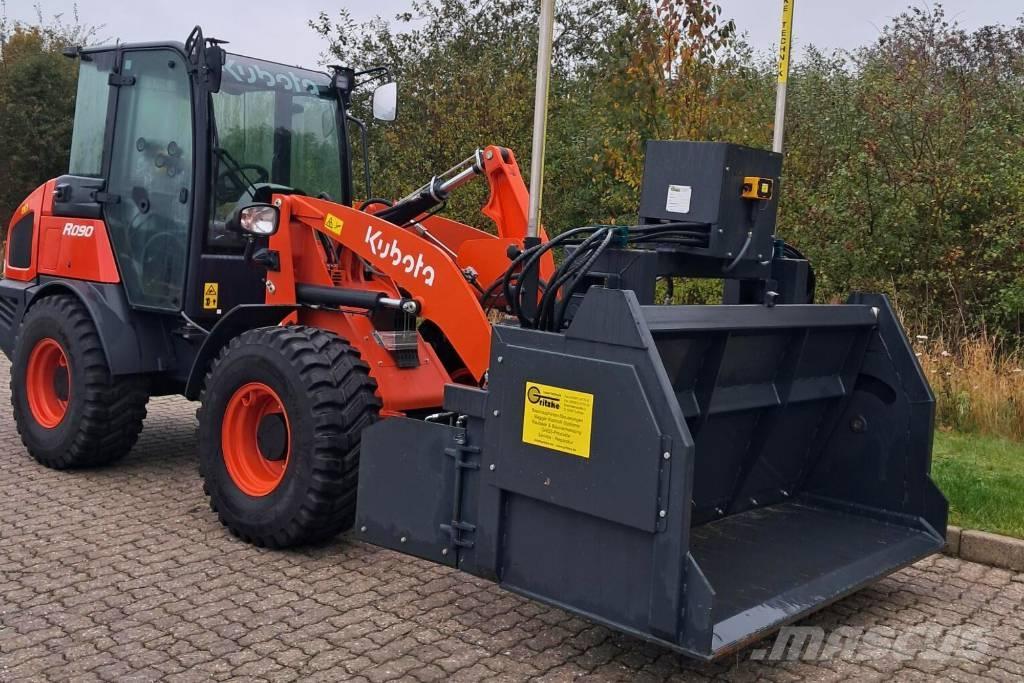 Kubota R 090 Фронтальные погрузчики