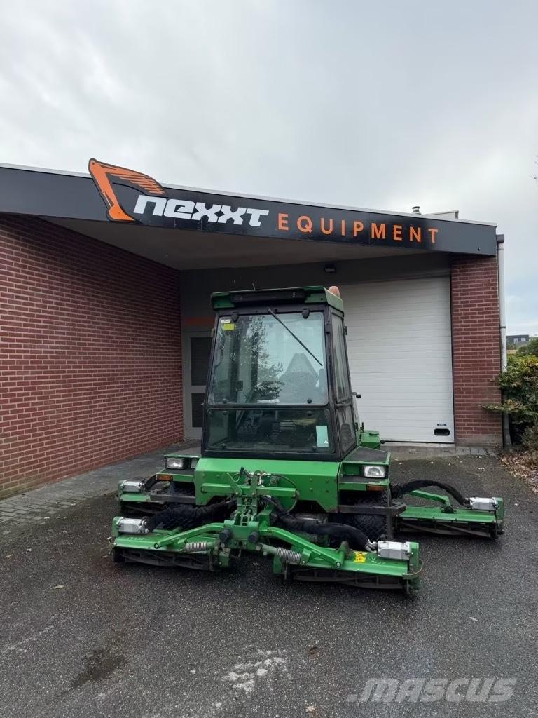 John Deere 1903 Самоходные газонокосилки