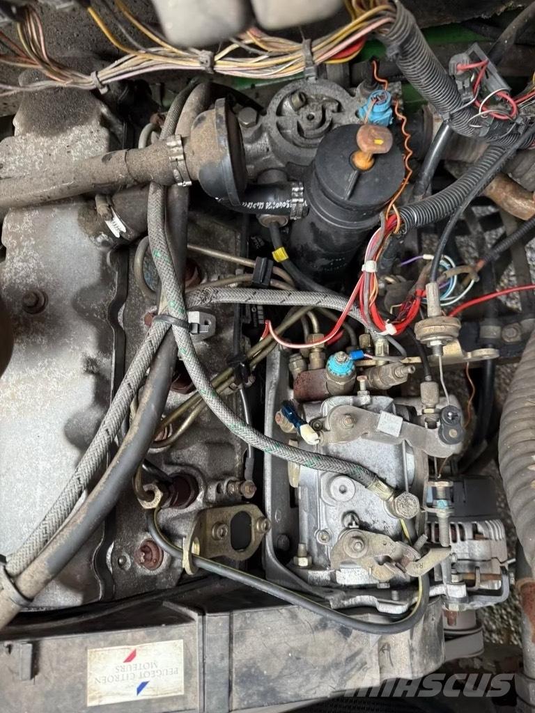 John Deere 1903 Самоходные газонокосилки