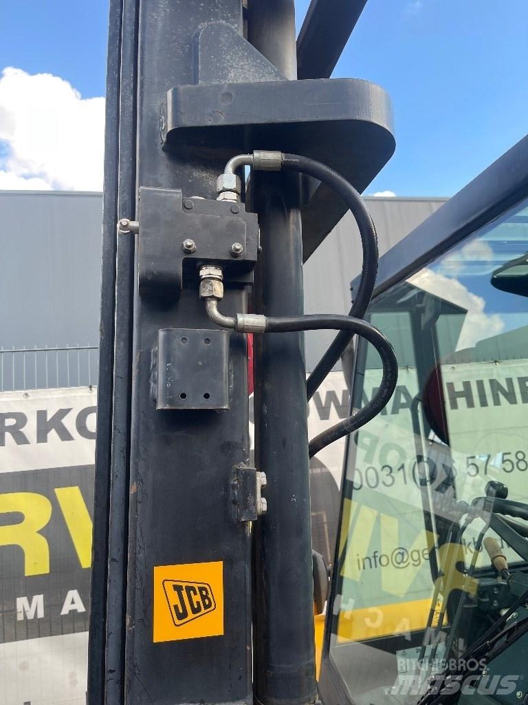 JCB 930 Внедорожные погрузчики