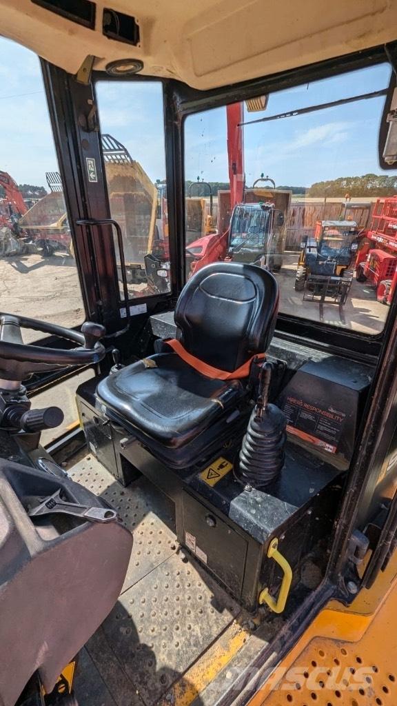 JCB 9TFT Мини-самосвалы