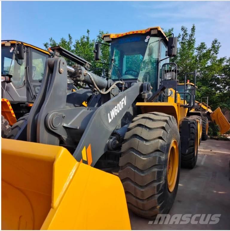 XCMG LW 600 FV Фронтальные погрузчики