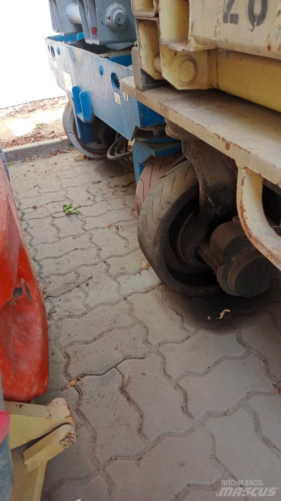 JLG 2646ES Ножничные подъемники