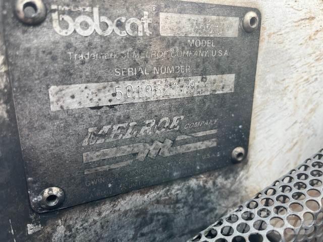 Bobcat 743 Мини-погрузчики