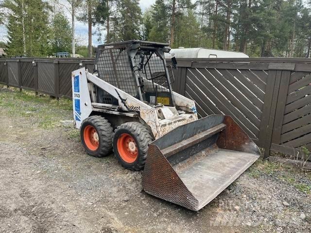 Bobcat 743 Мини-погрузчики