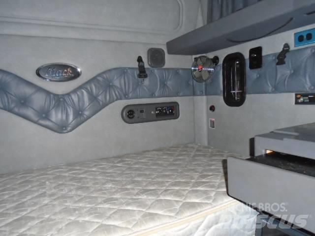 Mack CXU 613 Седельные тягачи
