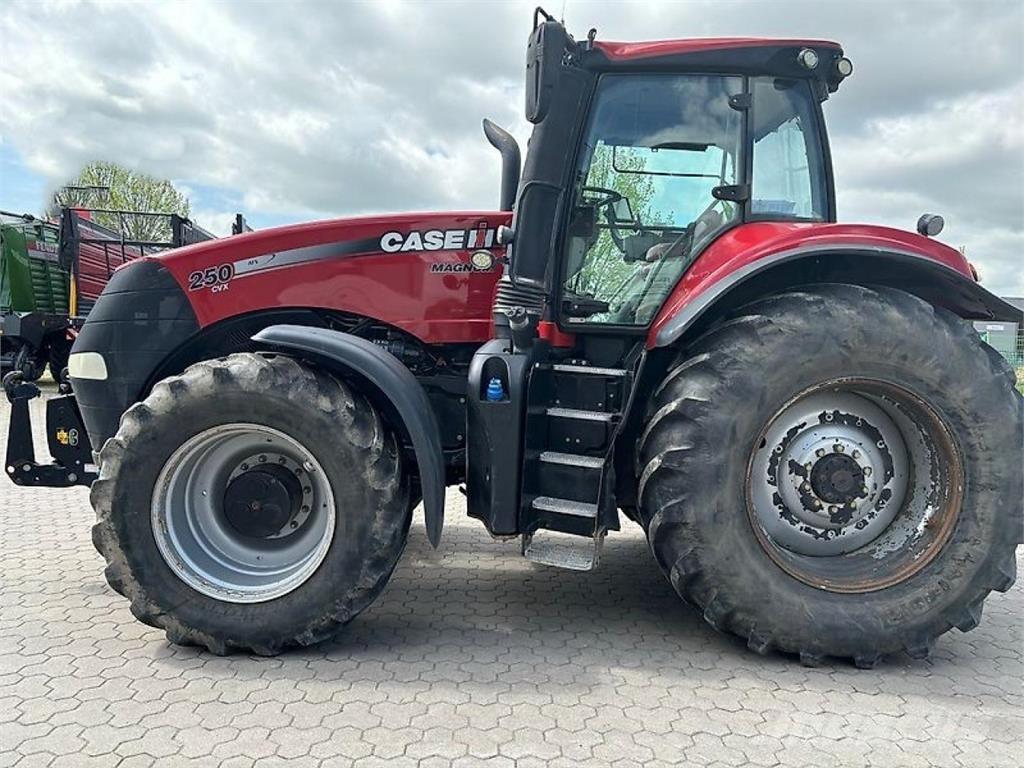 Case IH IH CVX 310 Трактора