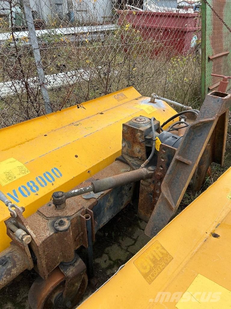 GMR FF2000 SPS Вакуумные уборочные машины