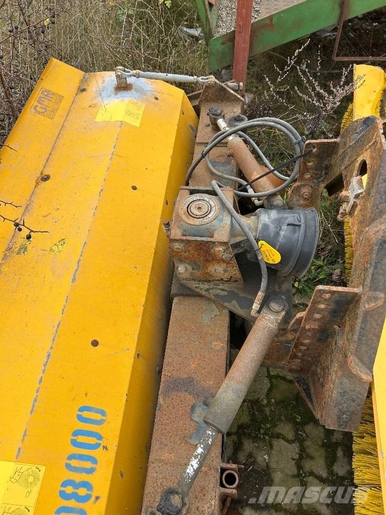 GMR FF2000 SPS Вакуумные уборочные машины