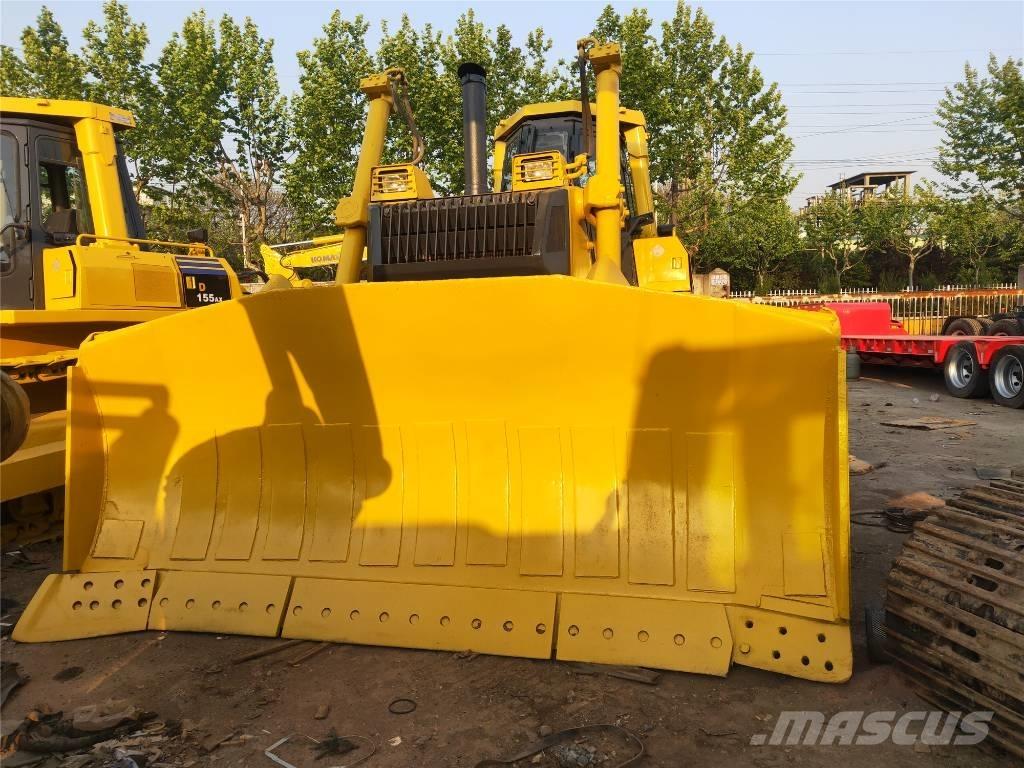Komatsu D 155 AX-5 Гусеничные бульдозеры