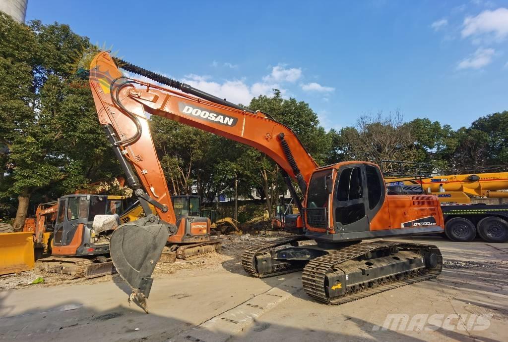 Doosan DX 300 LC Гусеничные экскаваторы