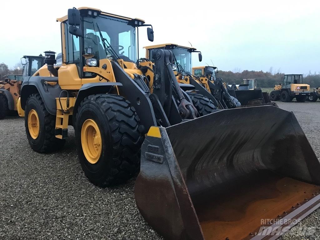 Volvo L120H Фронтальные погрузчики