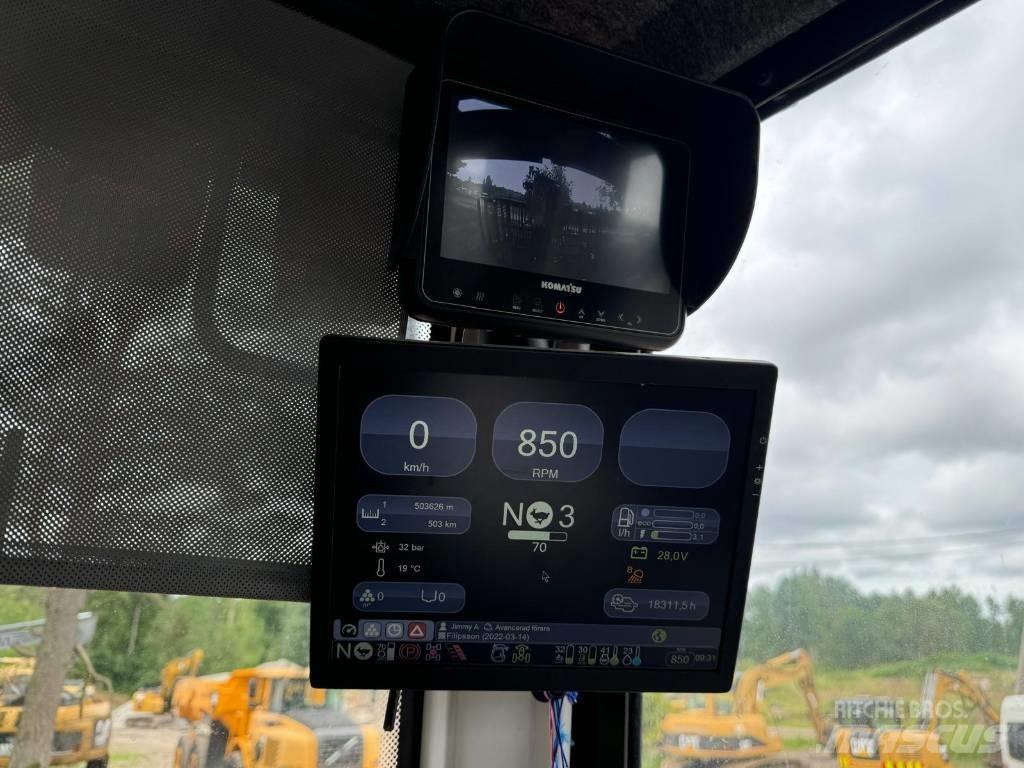 Komatsu 895 Форвардеры