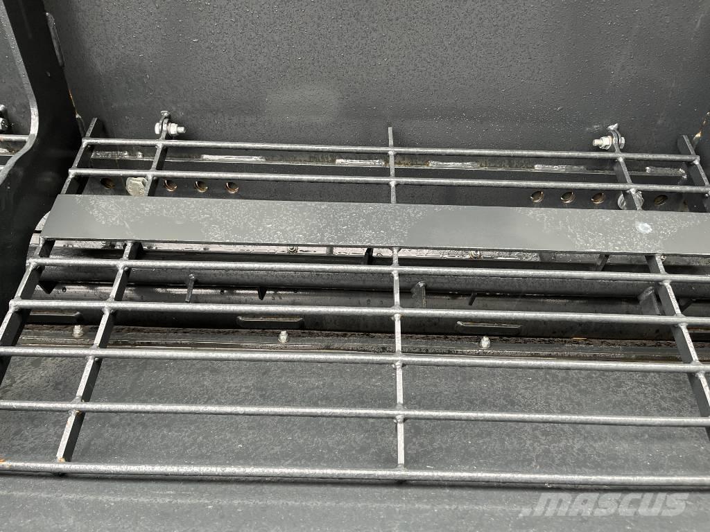 Ysta SP-1000 Пескоразбрасыватели