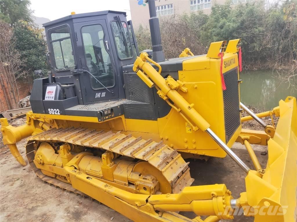 Shantui SD22 Гусеничные бульдозеры