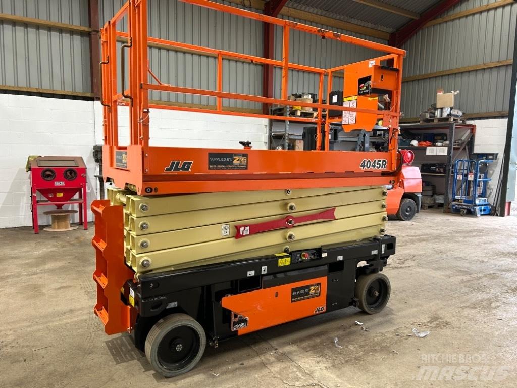 JLG 4045R Ножничные подъемники