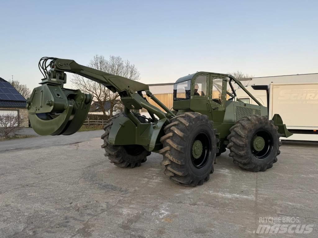 Clark Ranger 667C Трелевочные трактора