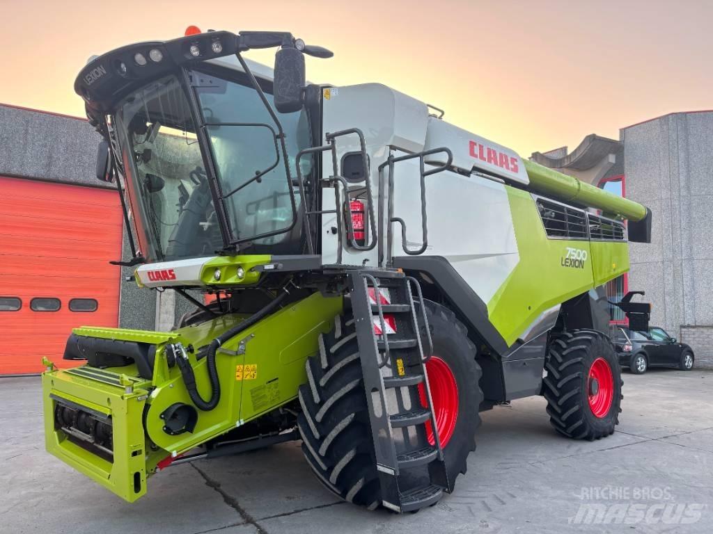 CLAAS Lexion 7500 Зерноуборочные комбайны