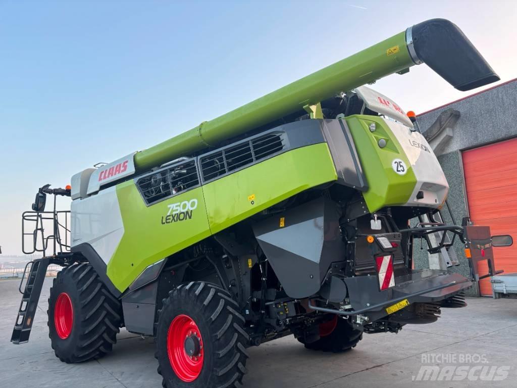CLAAS Lexion 7500 Зерноуборочные комбайны