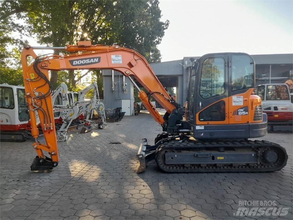 Doosan DX85R-3 Малые экскаваторы 7т-12т